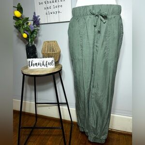 Universal Thread Women's Green Lyocell Jogger Pants Drawstring Elastic Waist